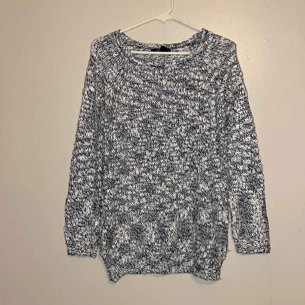 Forever 21 Sweater Size Small